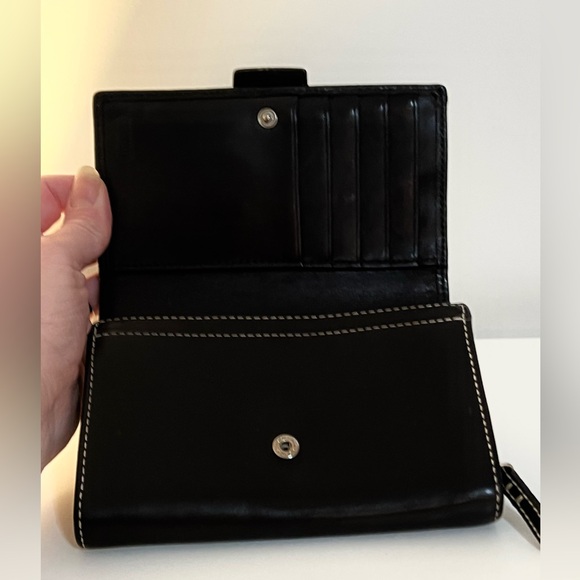 Coach Y2K Vintage Solo Black Leather Wallet with Silver Accents - Picture 7 of 13